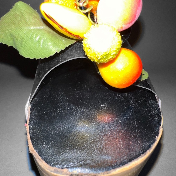 70s Red Fruit Cluster Wood Platform Sandals - Picture 8 of 13